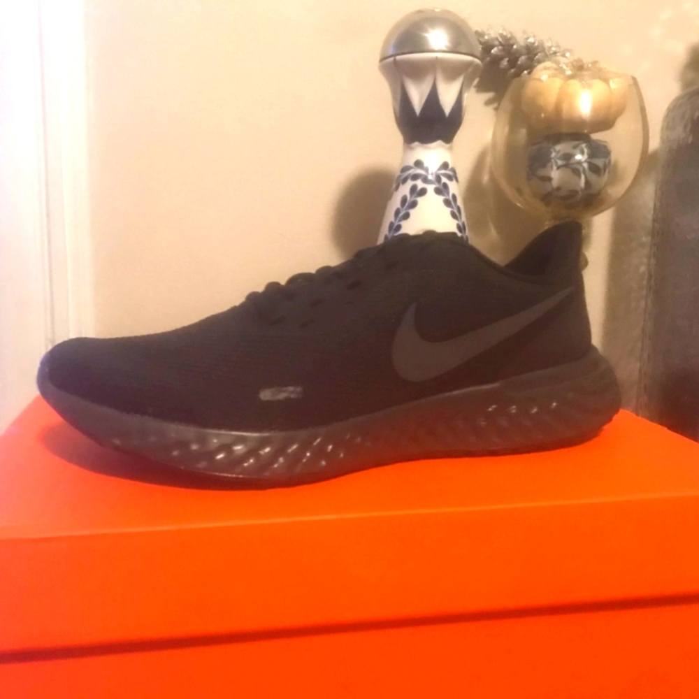 Nike 8/5 man black